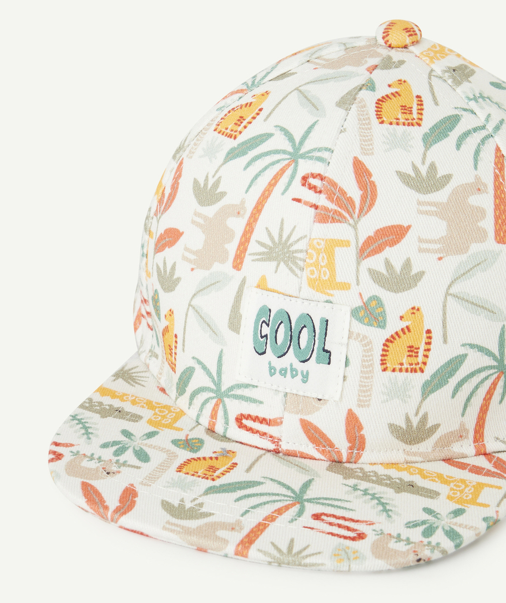 CASQUETTE BÉBÉ GARÇON ÉCRUE IMPRIMÉ JUNGLE ET PATCH BRODÉ