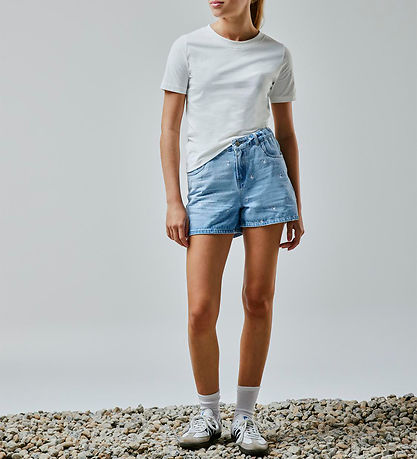 LMTD Shorts - NlfEmbizza - Light Blue Denim m. Blumen