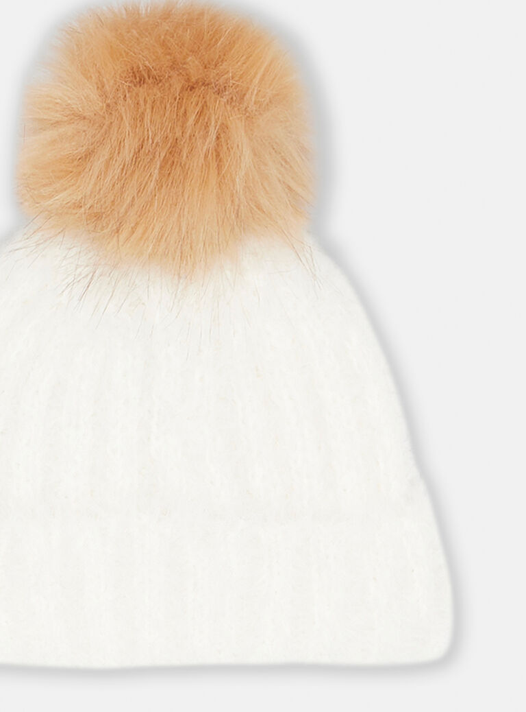 Bonnet écru en maille côtelé
