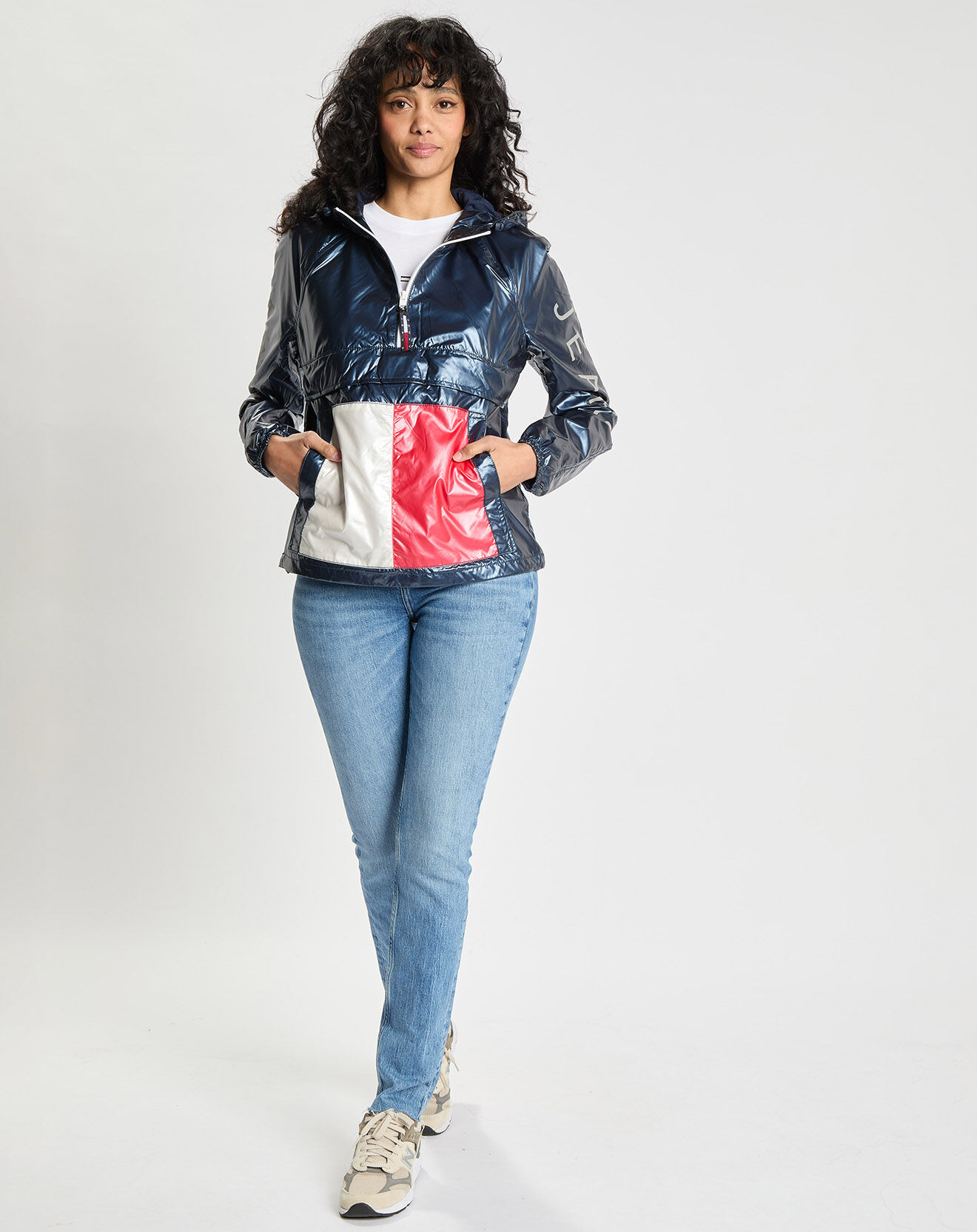 Tommy Jeans Blouson coupe-vent à capuche Basic marine/blanc/rouge