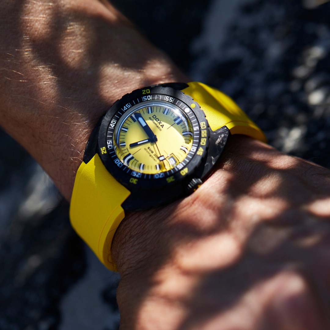 Doxa SUB 300 Carbon Divingstar