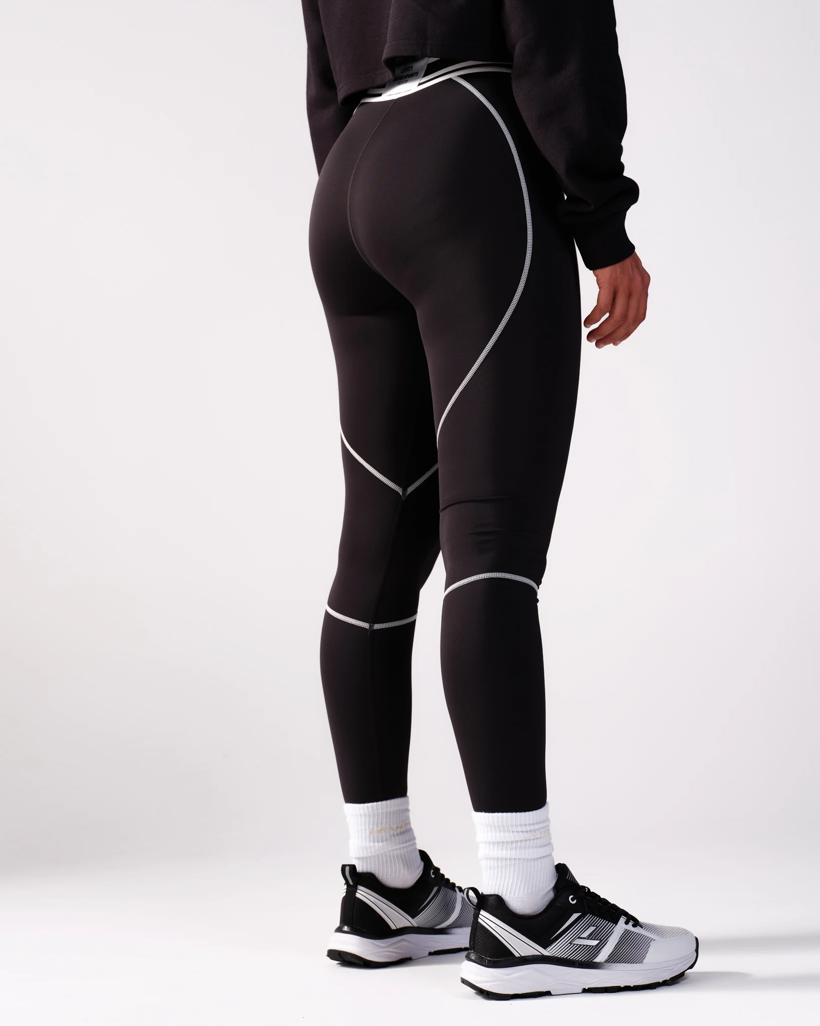 LEVITY Black'n White Tights Black