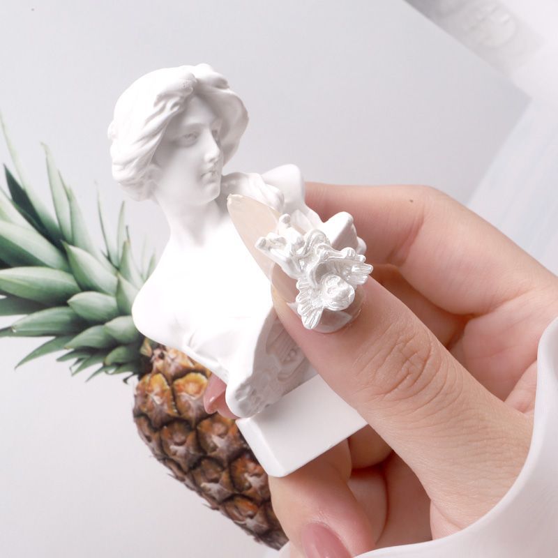 Monoe - Sculptuur Gipsornament
