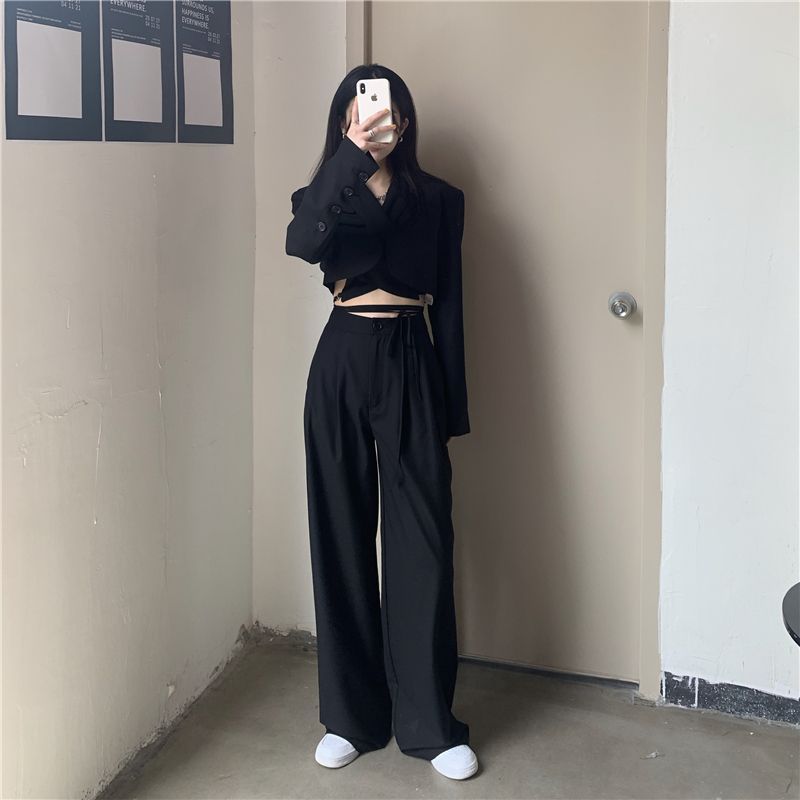 Strawolf - Lange mouwen cropped blazer / rechte broek