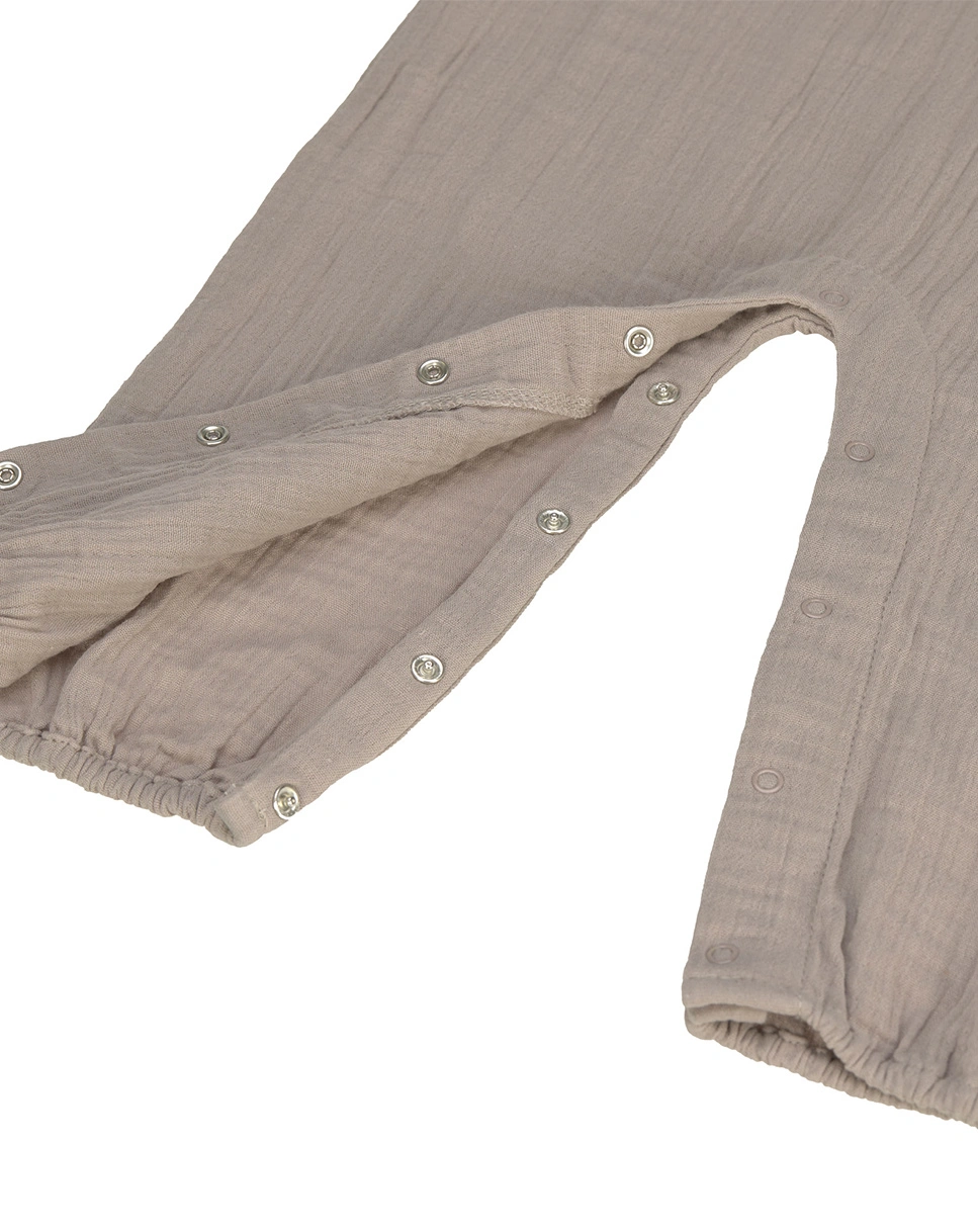 Strampler COZY MUSLIN ohne Fuß in taupe
