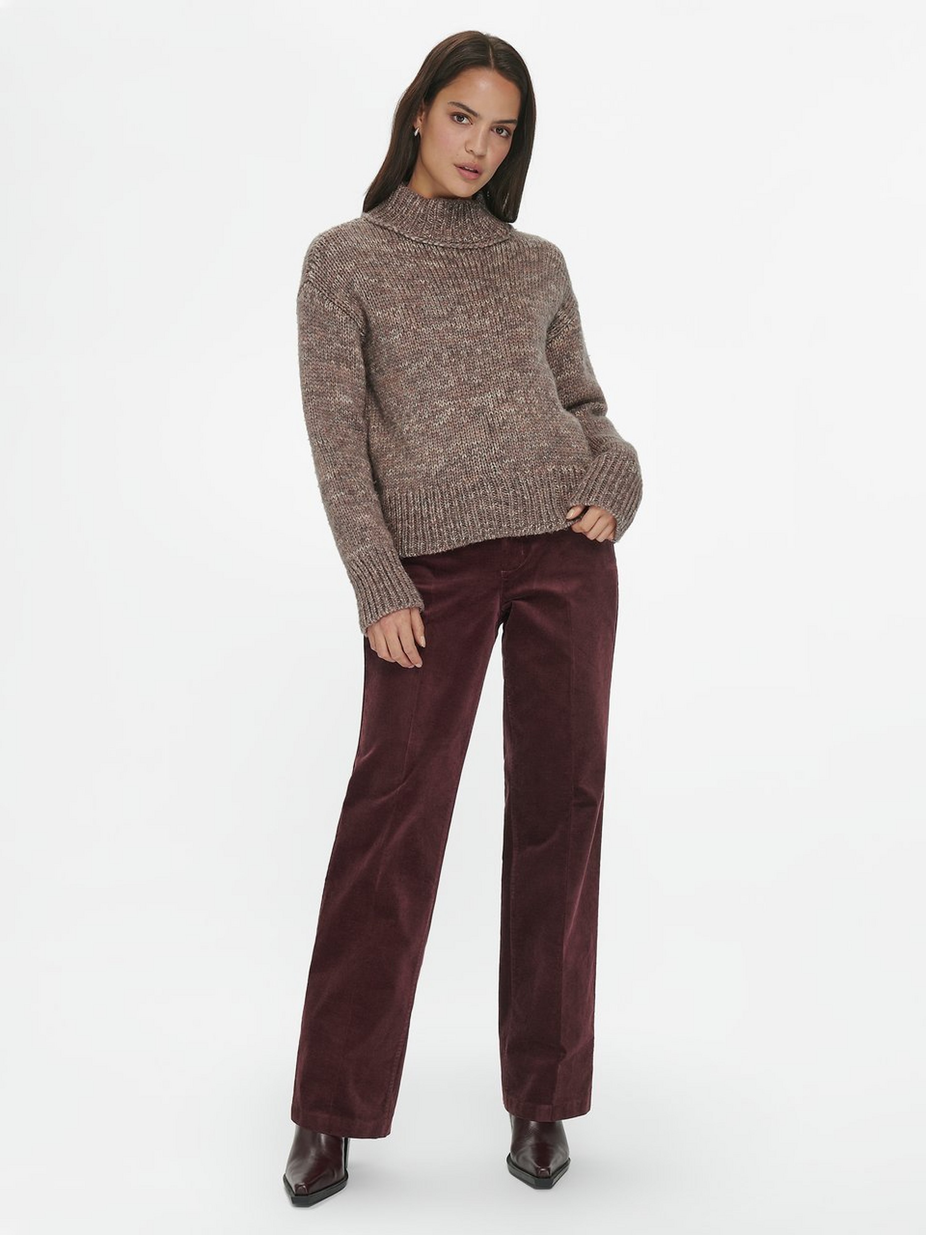 Samthose Straight Leg Trouser