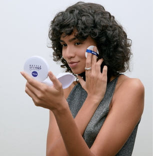 Nivea Hyaluron Cellual Filler 3-in-1 Care Cushion Medium 15ML