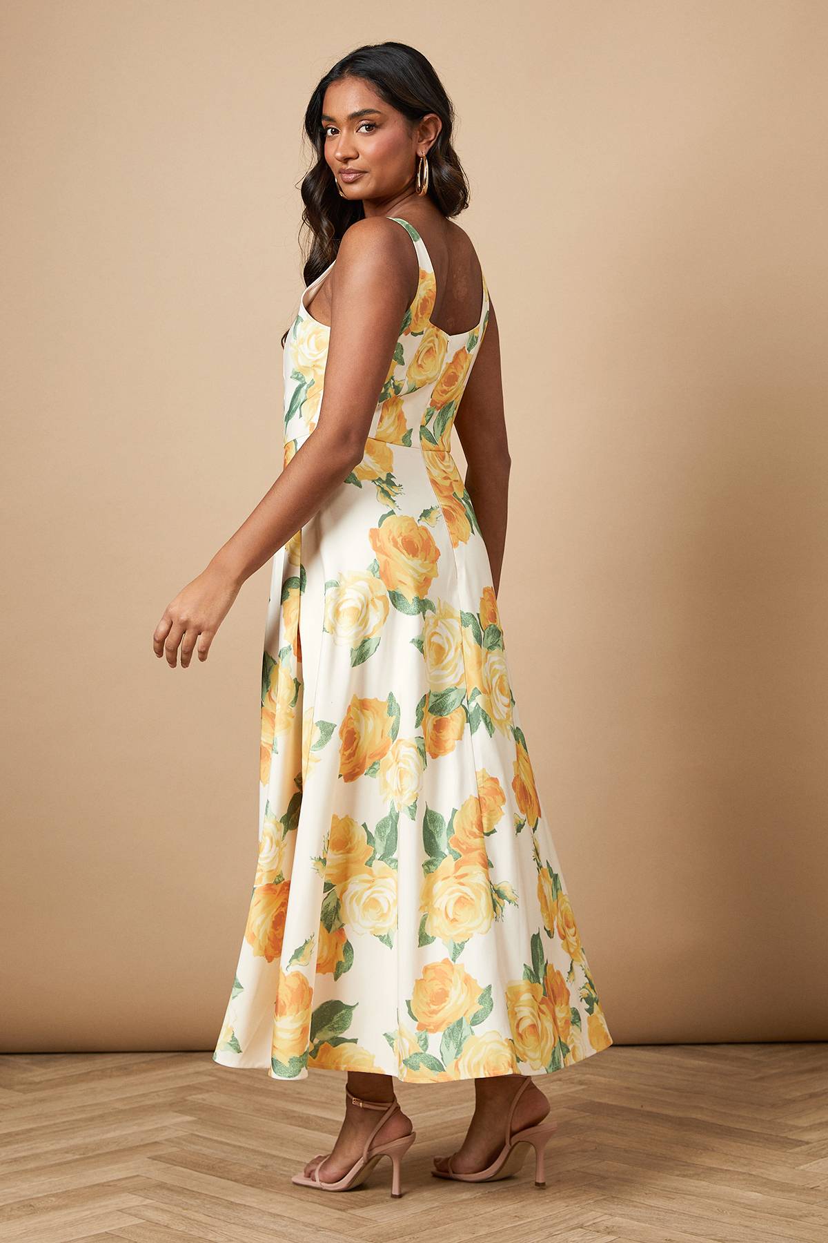 Oasis Robe Maxi à Col Carré Fleurie