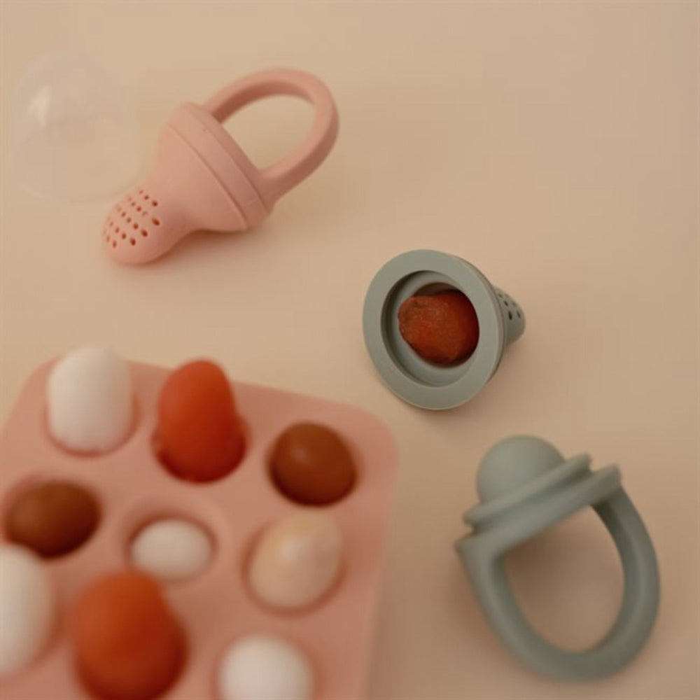 Køb Mushie Blush Fresh Food Feeder Freezer Tray