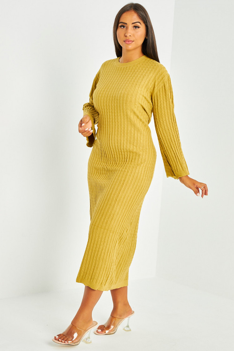 Robe pull moutarde torsadée