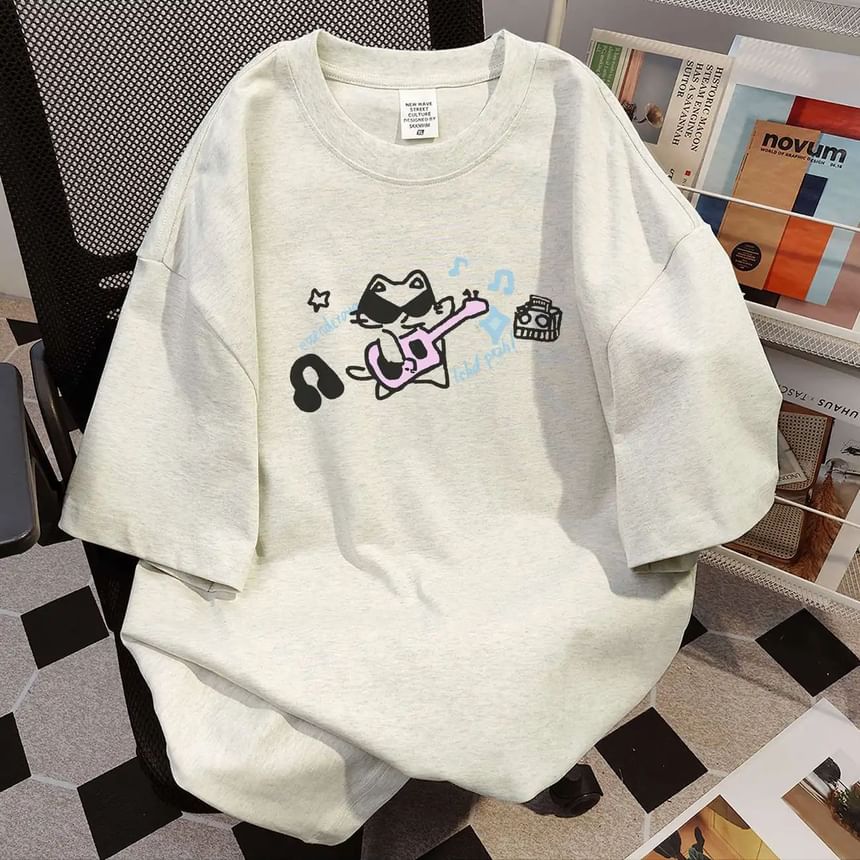Bolgivy - Oversized T-shirt met korte mouwen en kattengitaarprint