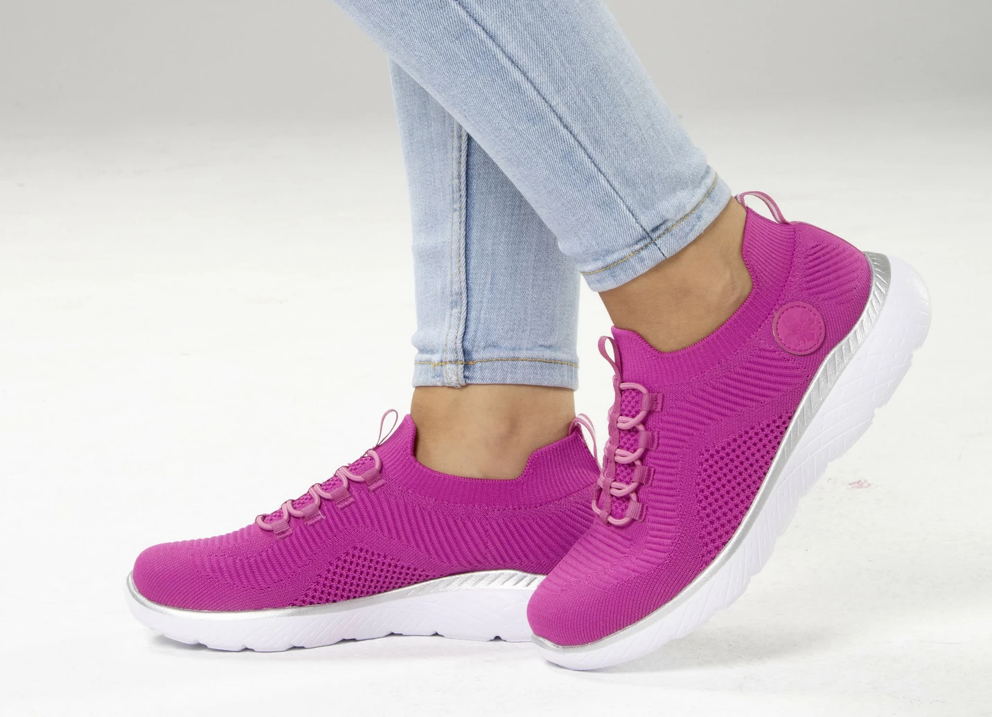 Rieker Sneaker aus dehnbarem Strickmaterial