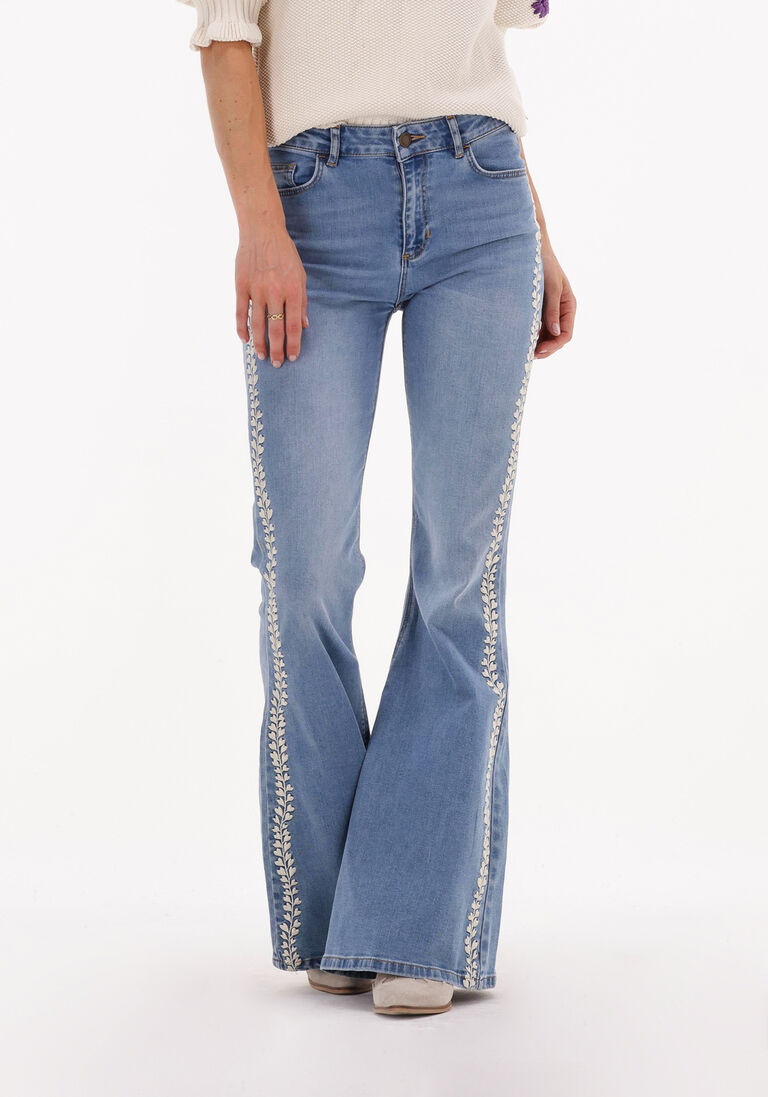 FABIENNE CHAPOT lichtblauwe fabienne chapot flared jeans eva extra flare jeans