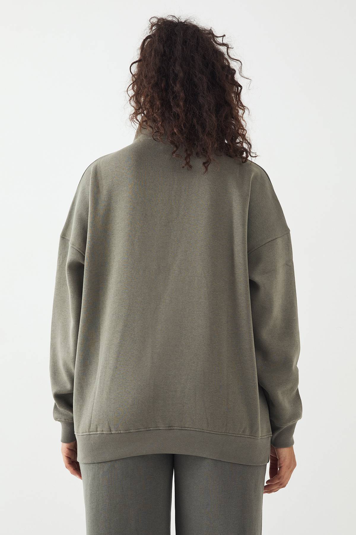 Sweat-shirt DSGN Studio Appliqué Oversize à Demi-Fermeture Éclair