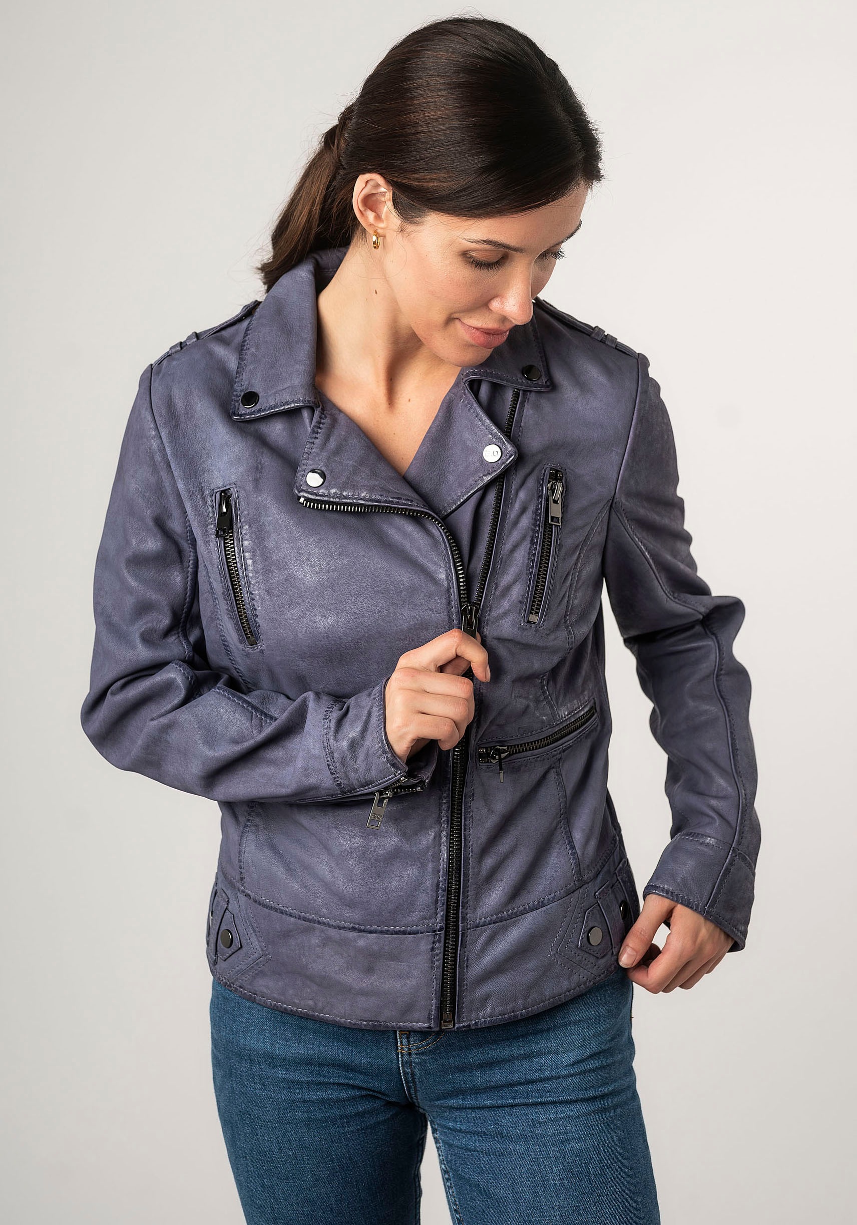 Mauritius Lederjacke »2Wtashi« mit Schulterklappen, mit Nieten, mit Zipper-Taschen