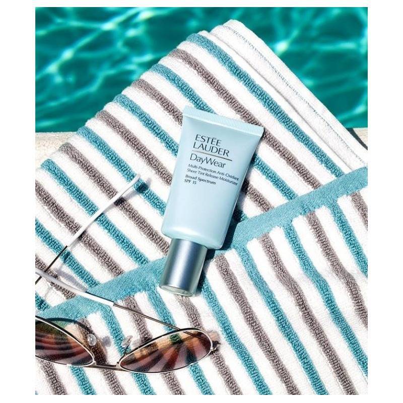 Estée Lauder DayWear Sheer Tint Moisturizer SPF 15 - 50 ml