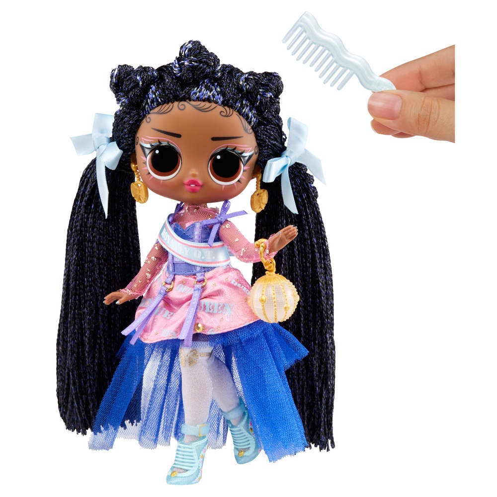 LOL Surprise! Tween Serie 3 Modepuppe Nia Regal mit 15 Überraschungen