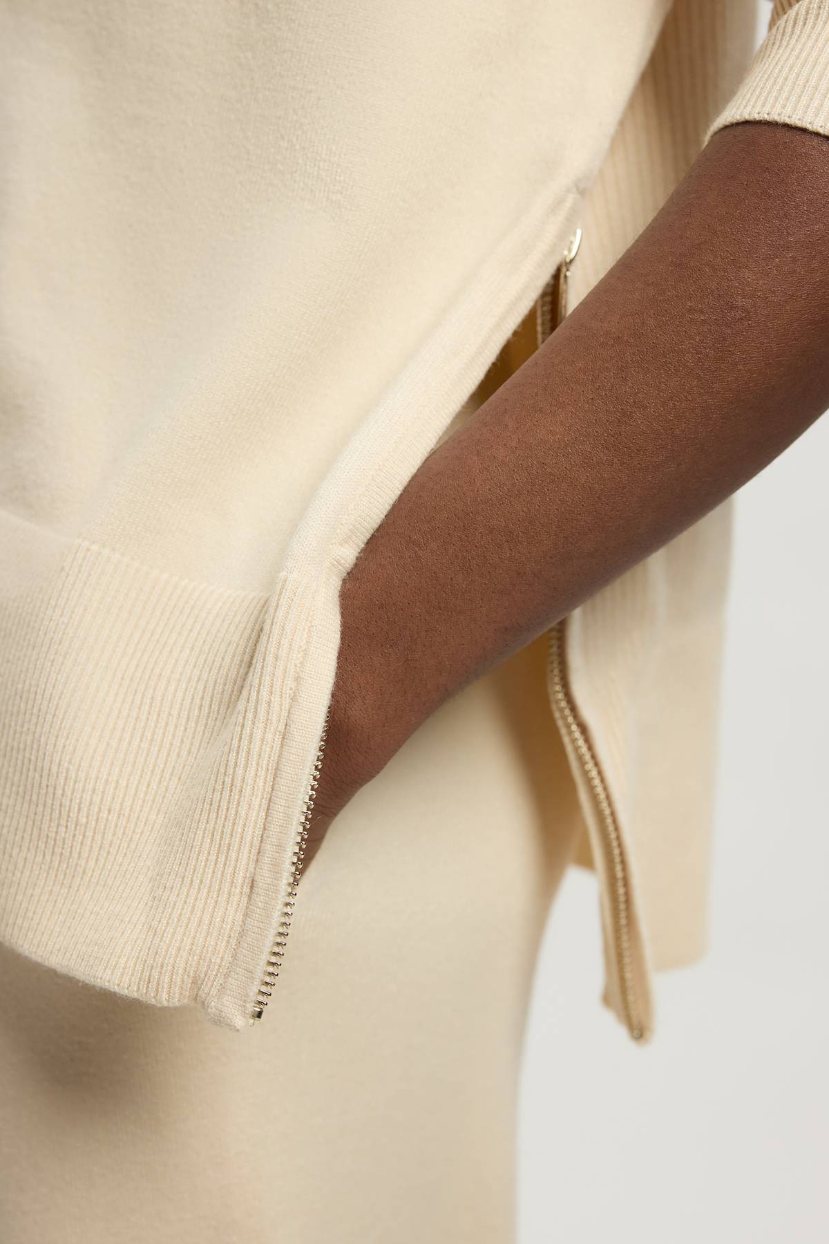 KarenMillen Synthétiquell En Maille À Col Châle Profond Aspect Laine