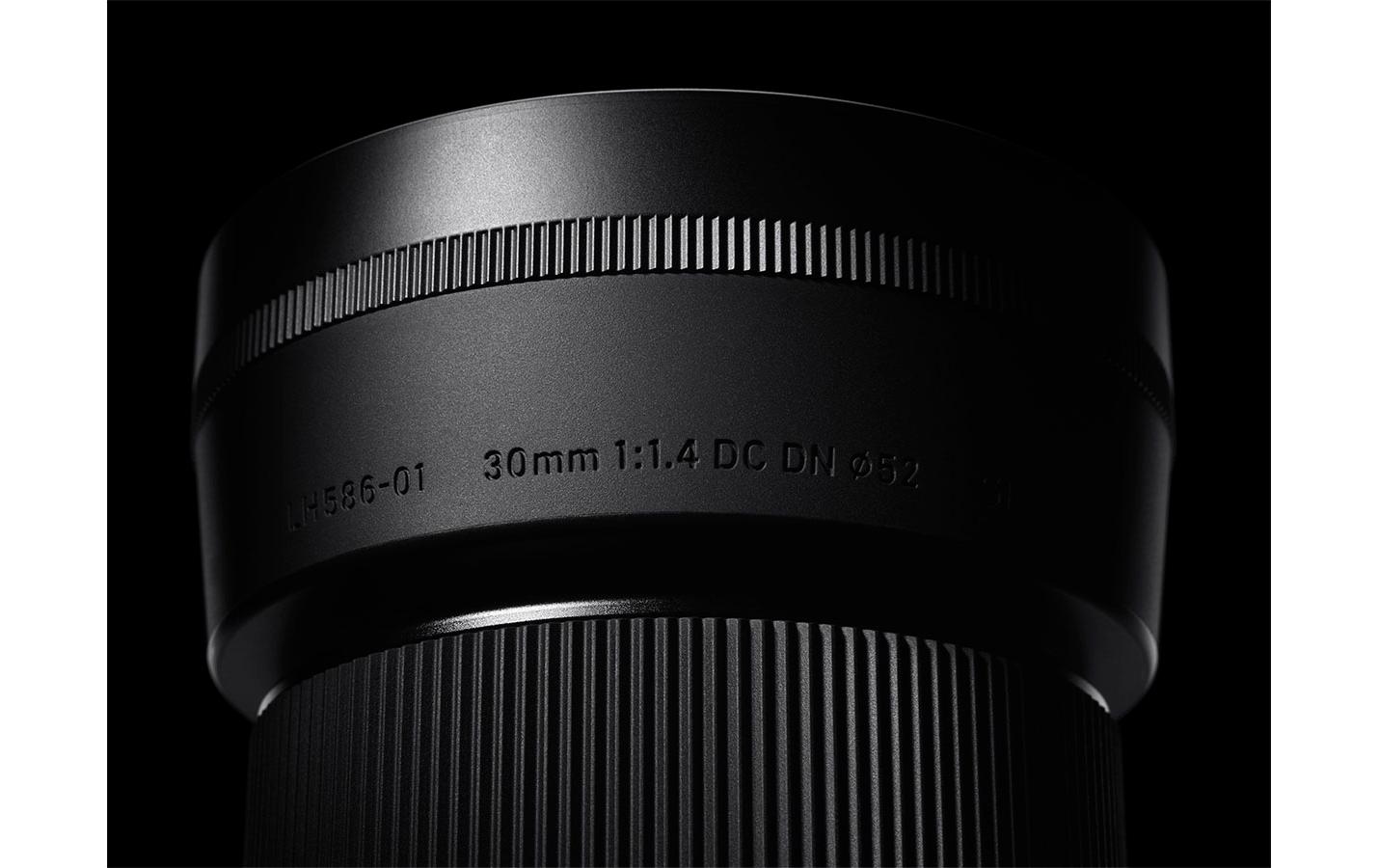 Festbrennweite 30mm F/1.4 DC DN – Fujifilm X-Mount<br>Lichtstarke Festbrennweite kompatibel mit APS-C-Kameras