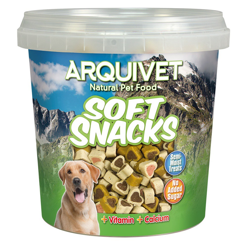 Mistura de petiscos Arquivet Soft Hearts para cães, com sabores de arroz, cordeiro, frango e salmão.