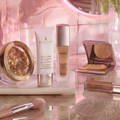 Elizabeth Arden Flawless Finish Skincaring Pressed Powder, Medium