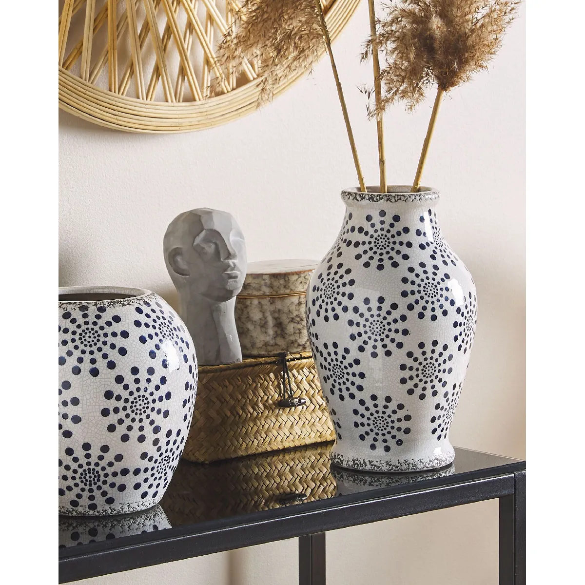 Beliani Vase Nemea