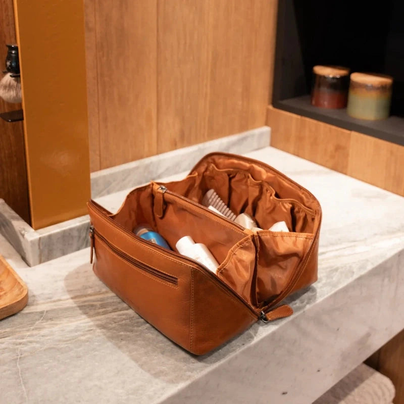 Chesterfield Brand Toilettas Elmia Cognac