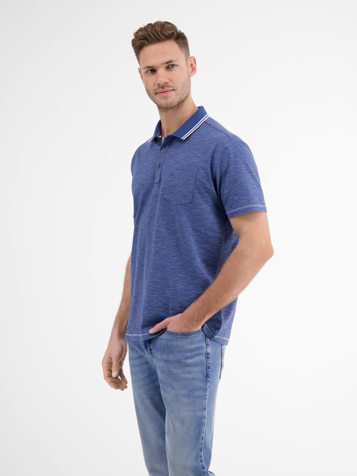 Poloshirt mit Finelinerstreifen