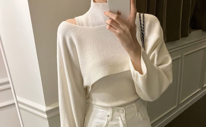 Tulstrix - Set: coltrui met effen ribbels + cropped trui met boothals