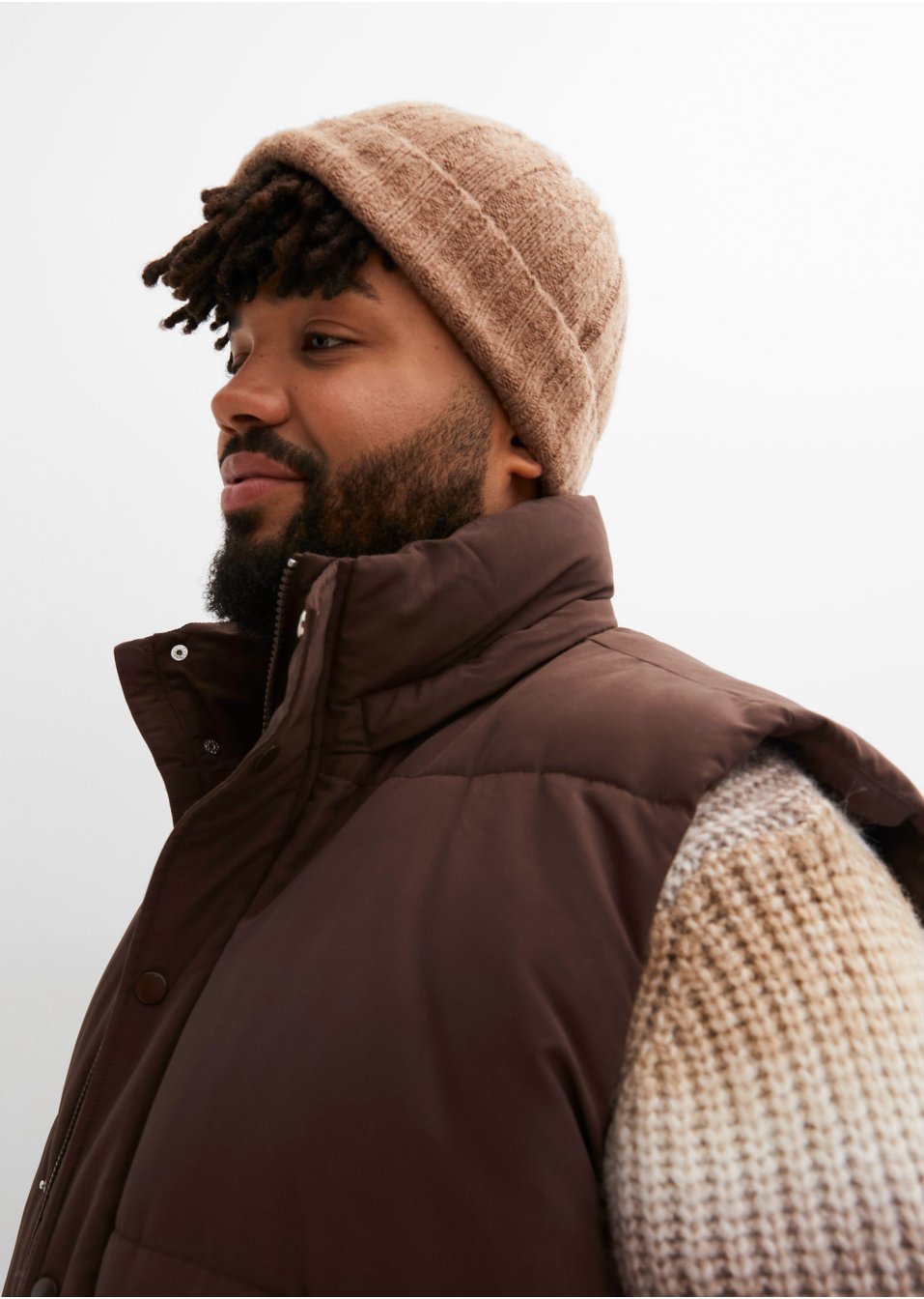Veste sans manches matelassée avec capuche amovible en polyester recyclé