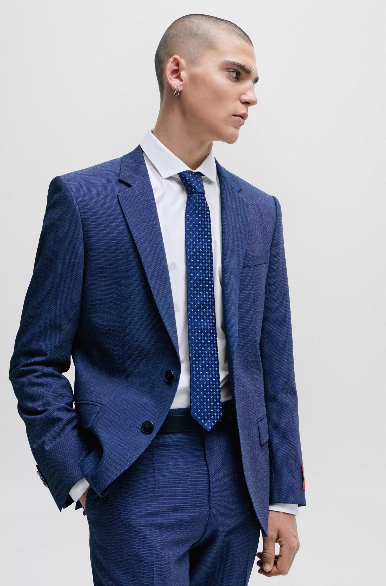 Camisa HUGO vermelha, extra slim fit, em popeline de algodão com gola clássica.