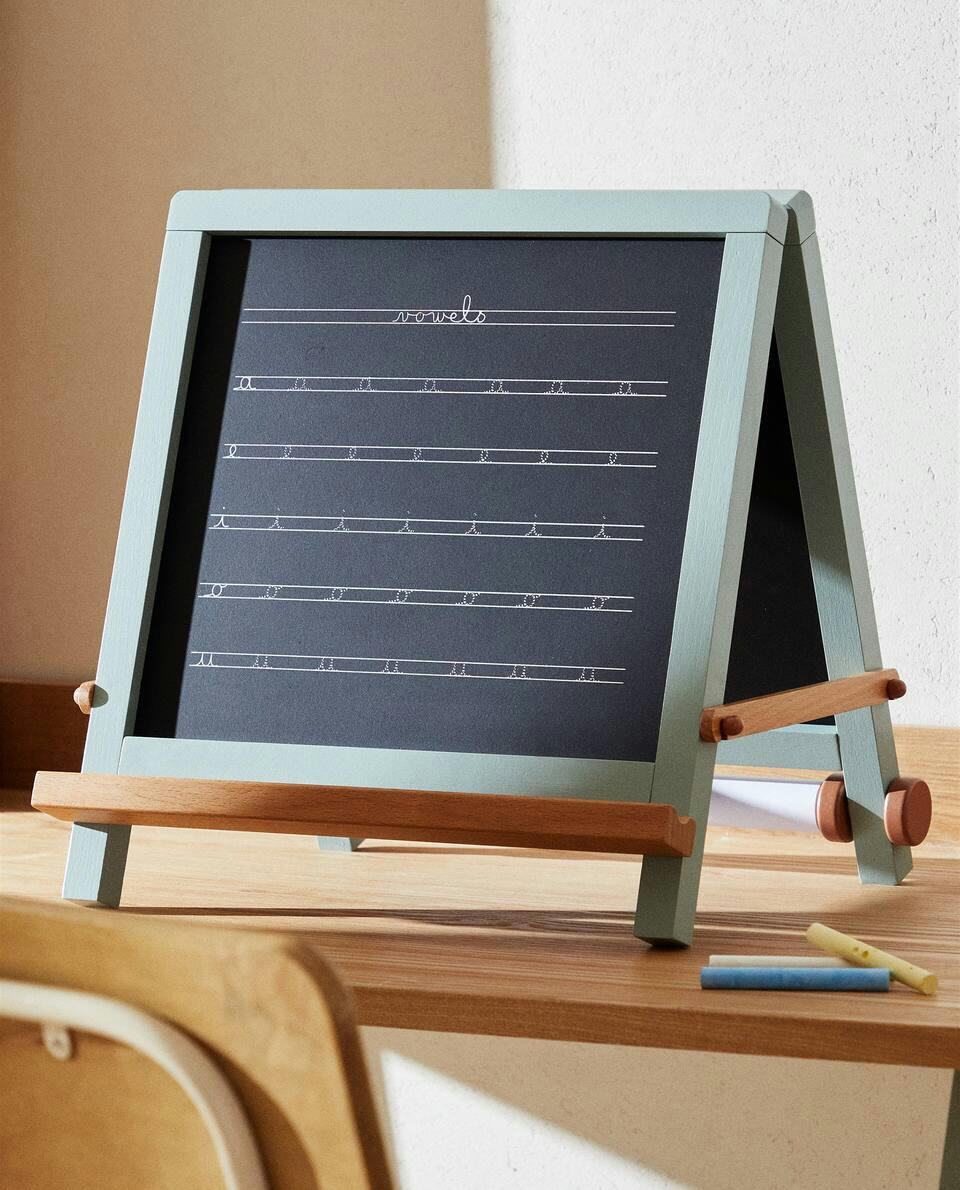 QUADRO NEGRO DE MADEIRA DE BRINQUEDO