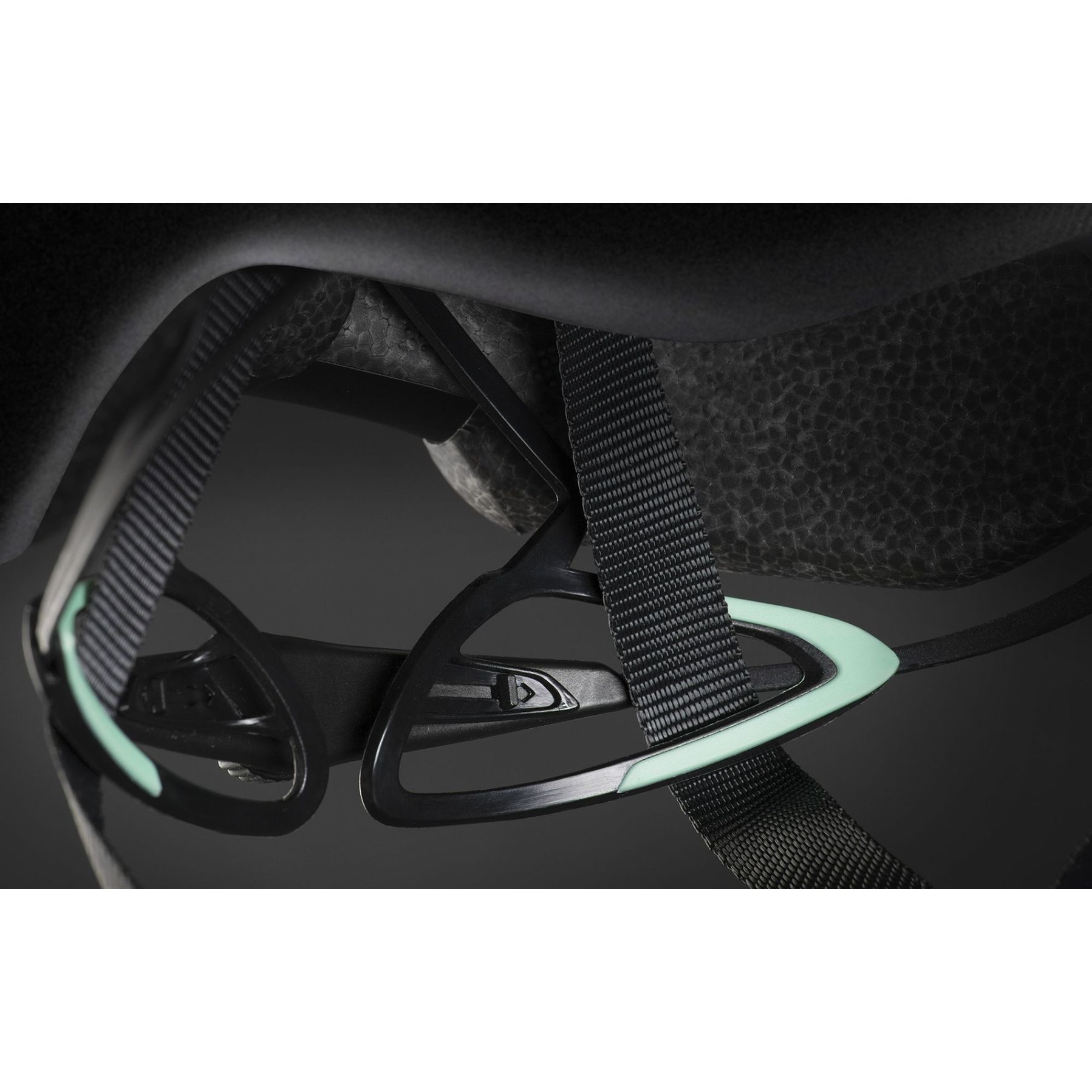 MET Manta MIPS Racefiets Helm