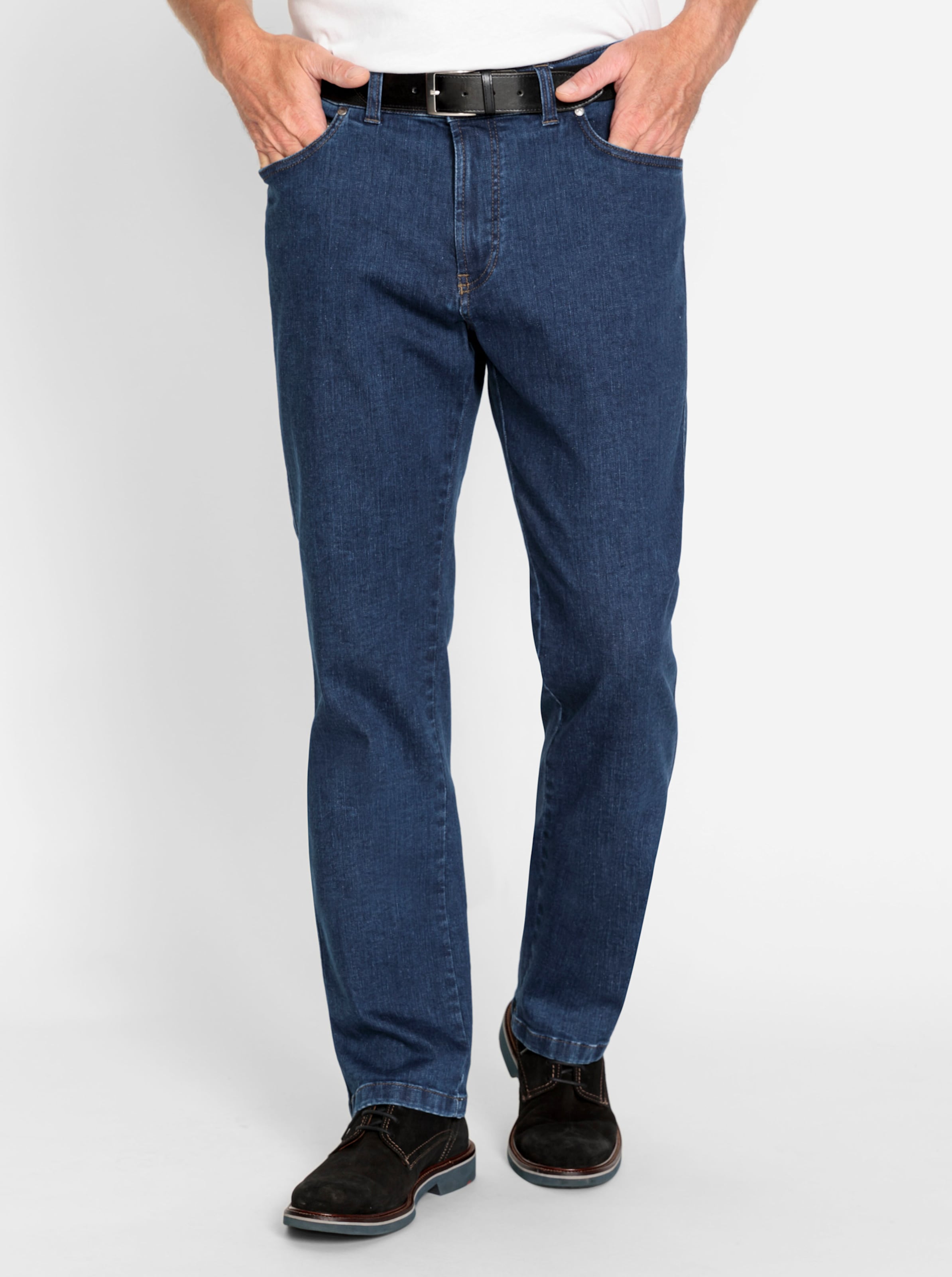 Jeans in blue-stone-washed