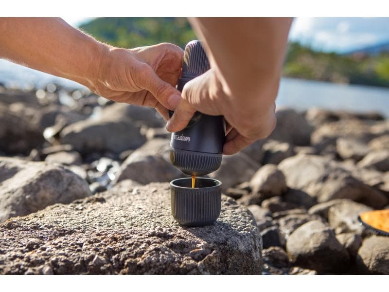 Wacaco Reisekaffeemaschine Nanopresso Bundle mit Nespresso Wacaco Nanopresso Bundle – Nespresso/Ground