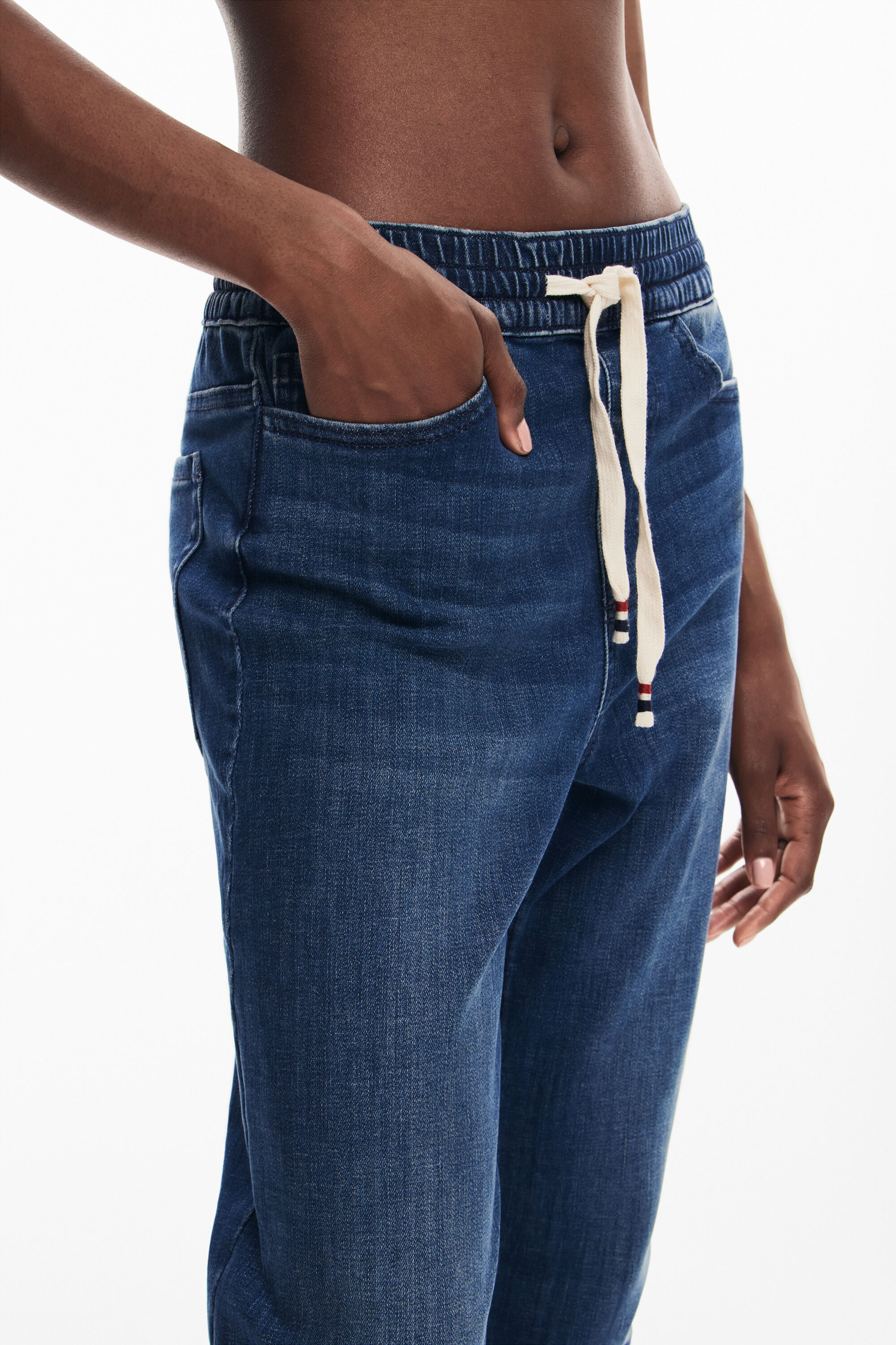 Calça jogger tejido vaquero