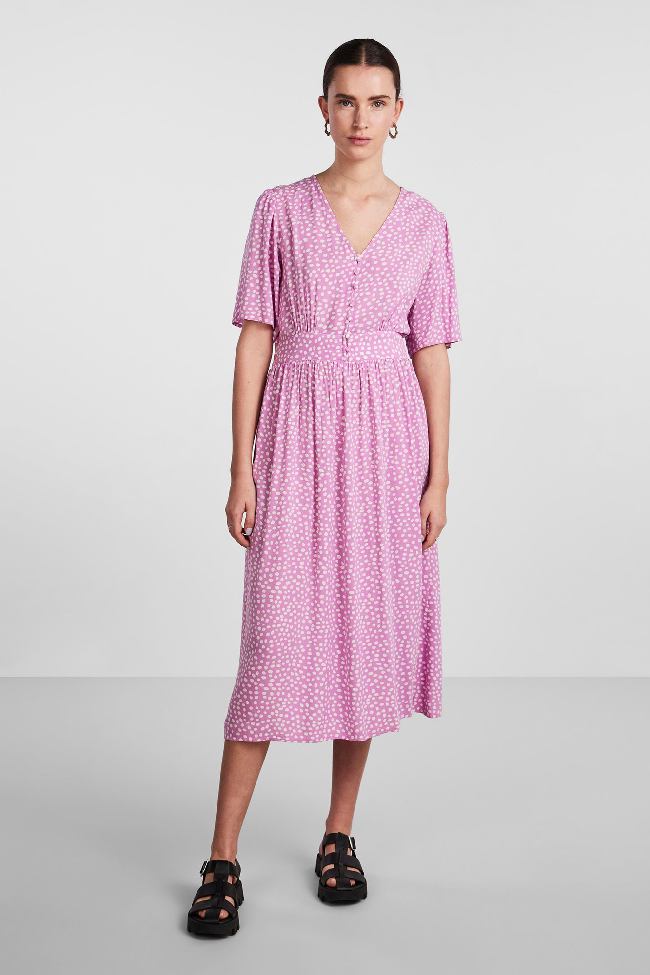Vestido longo feminino.