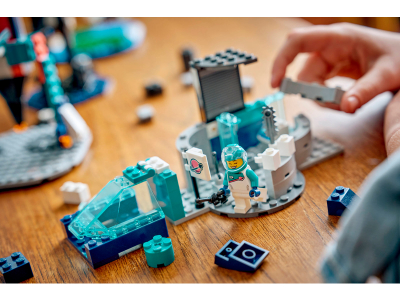 LEGO Natuurwetenschap en Techniek Maanmissie (45200)
