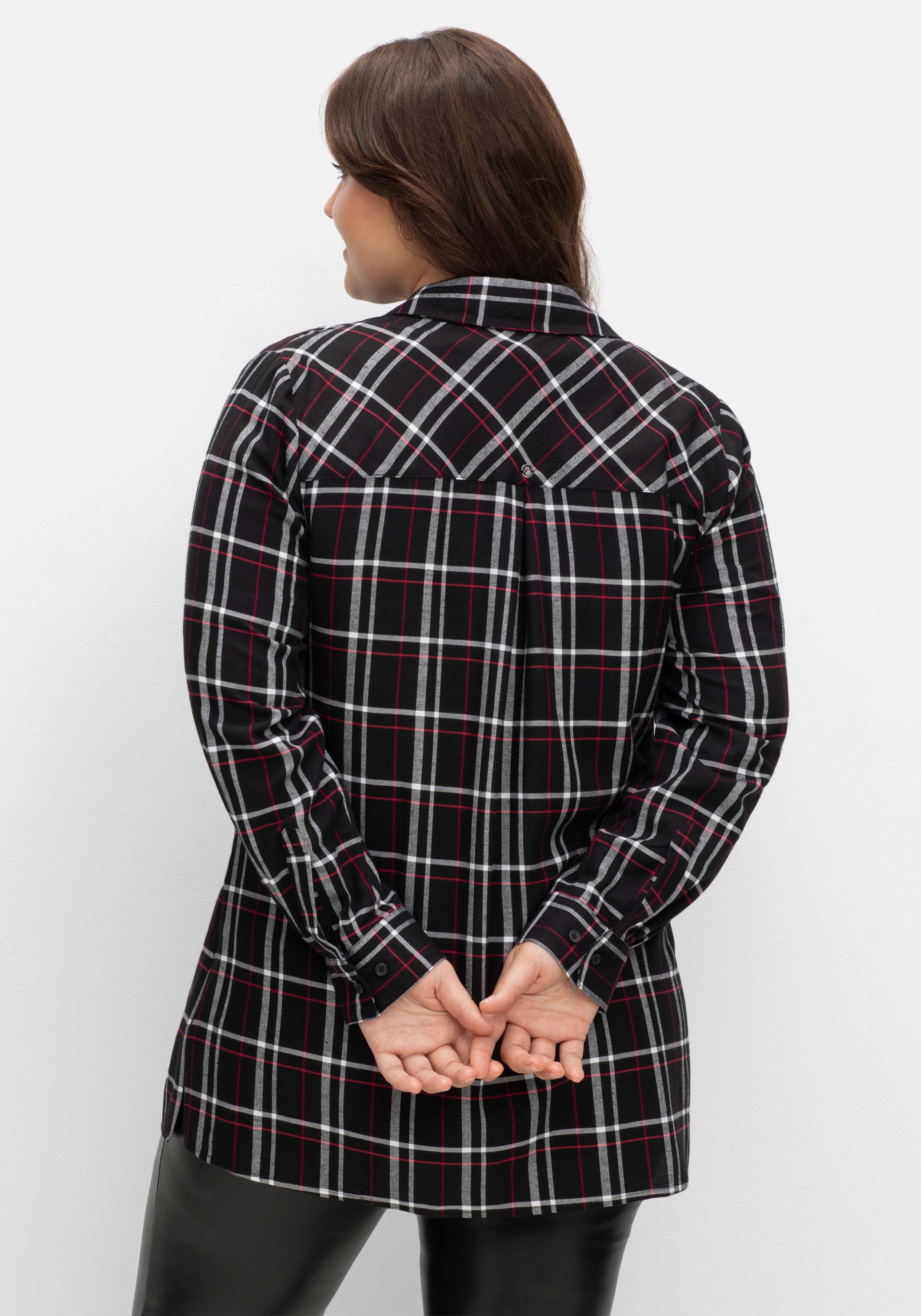 Karierte Longbluse mit Seitenschlitzen