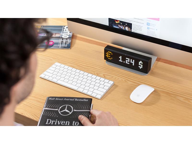 LaMetric Smart-Display LaMetric Time LaMetric TIME Tischuhr für Smart Home