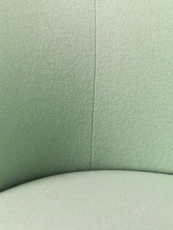 Ferm Living Rico eetkamerstoel met swivel onderstel bouclé off-white