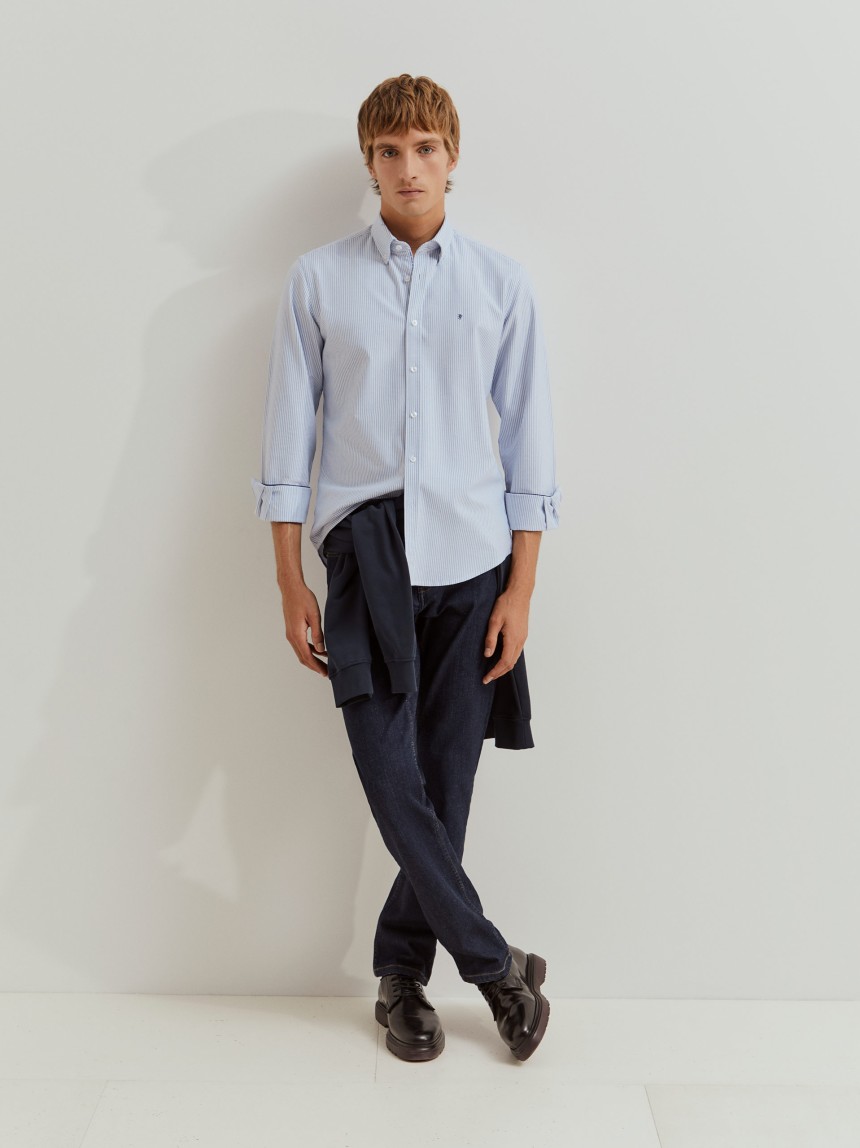 Camisa slim fit de algodão às riscas