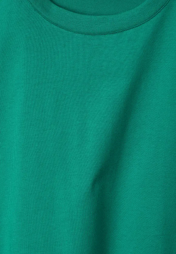 Basic T-Shirt in Unifarbe - irish green
