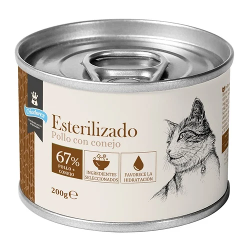 Frango esterilizado para criadores e lata de coelho para gatos