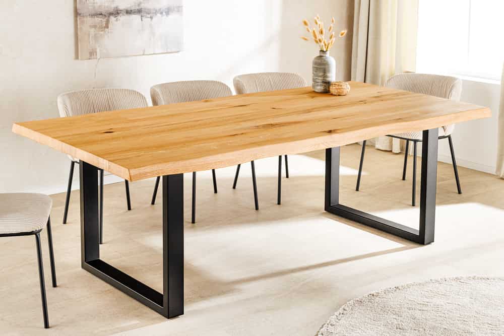 Massiver Esstisch WILD OAK 200cm natur schwarz Wildeiche Baumkante Metall U-Gestell
