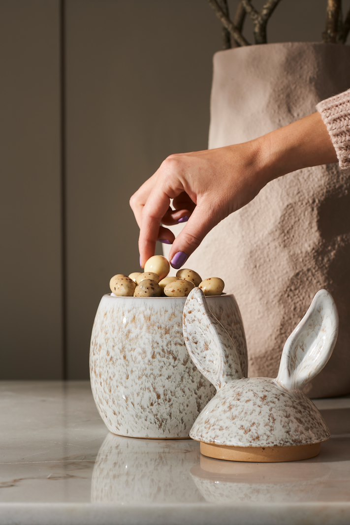 Hana krukke med lokk Offwhite og beige. H23,5 cm