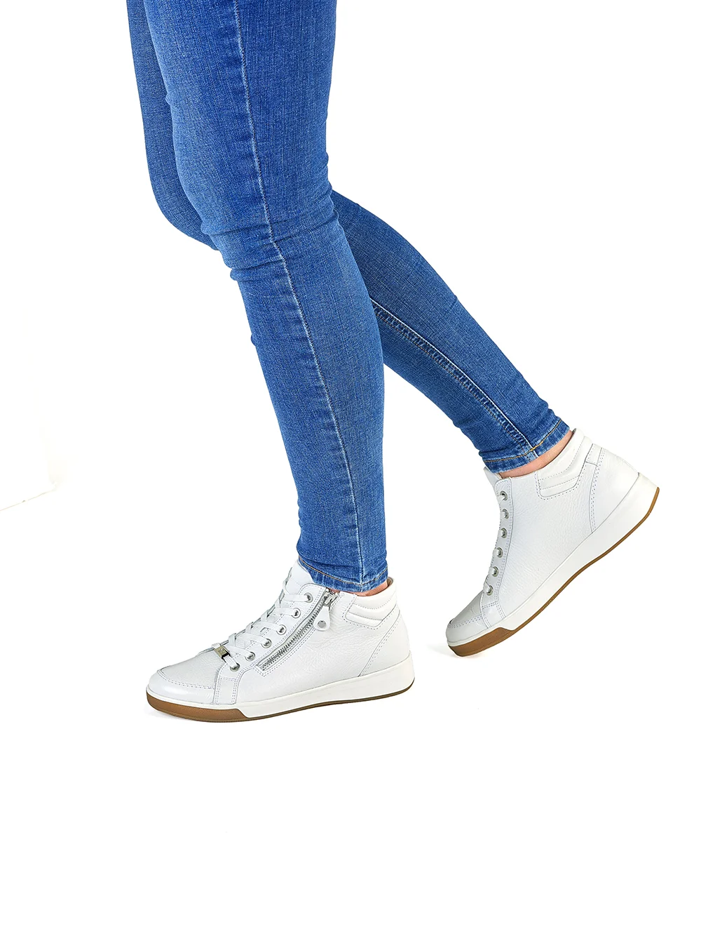 Hightop Sneaker Rom weiß