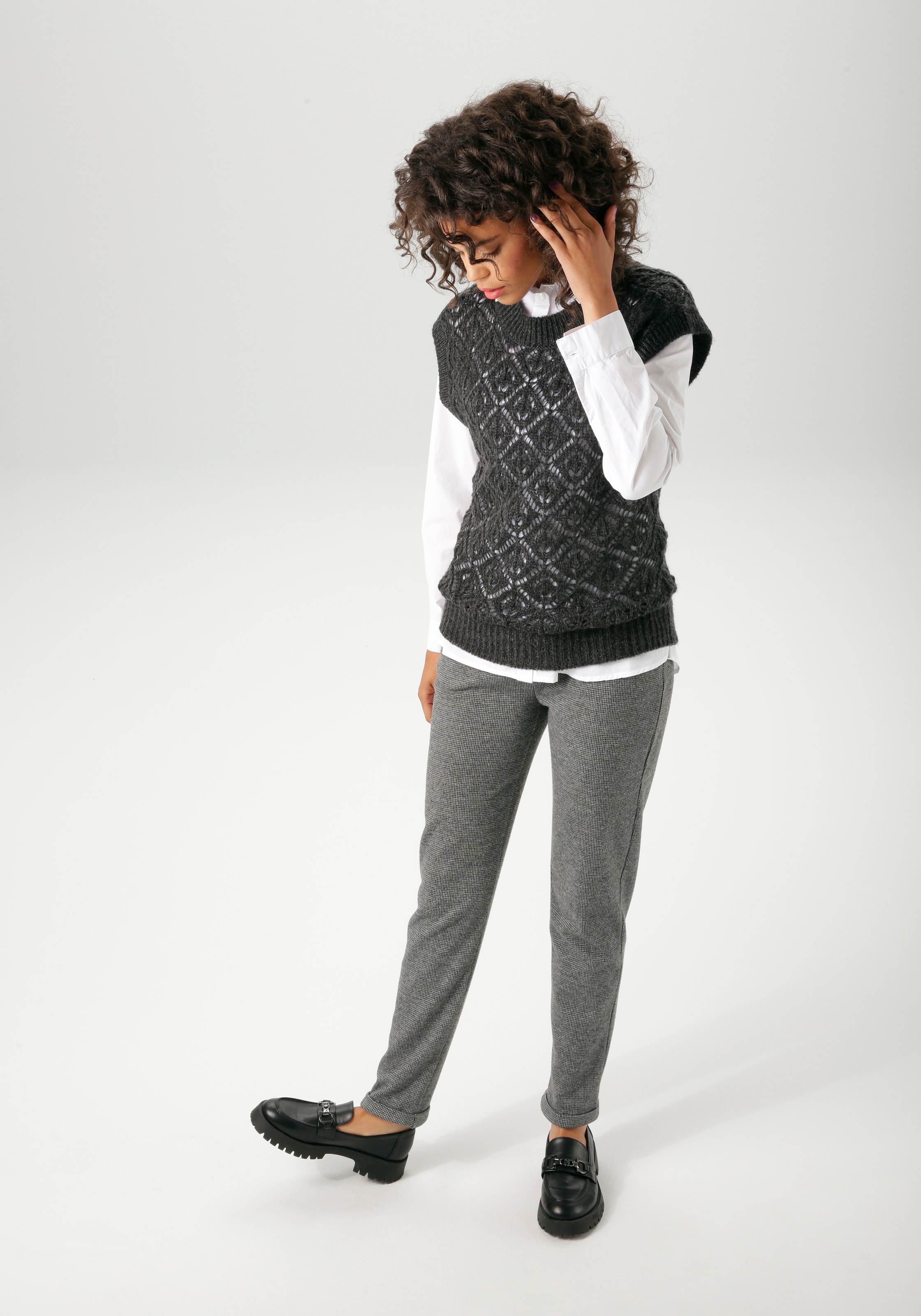 Aniston CASUAL Pullunder , mit trendigem Ajour-Strick-Muster - NEUE KOLLEKTION