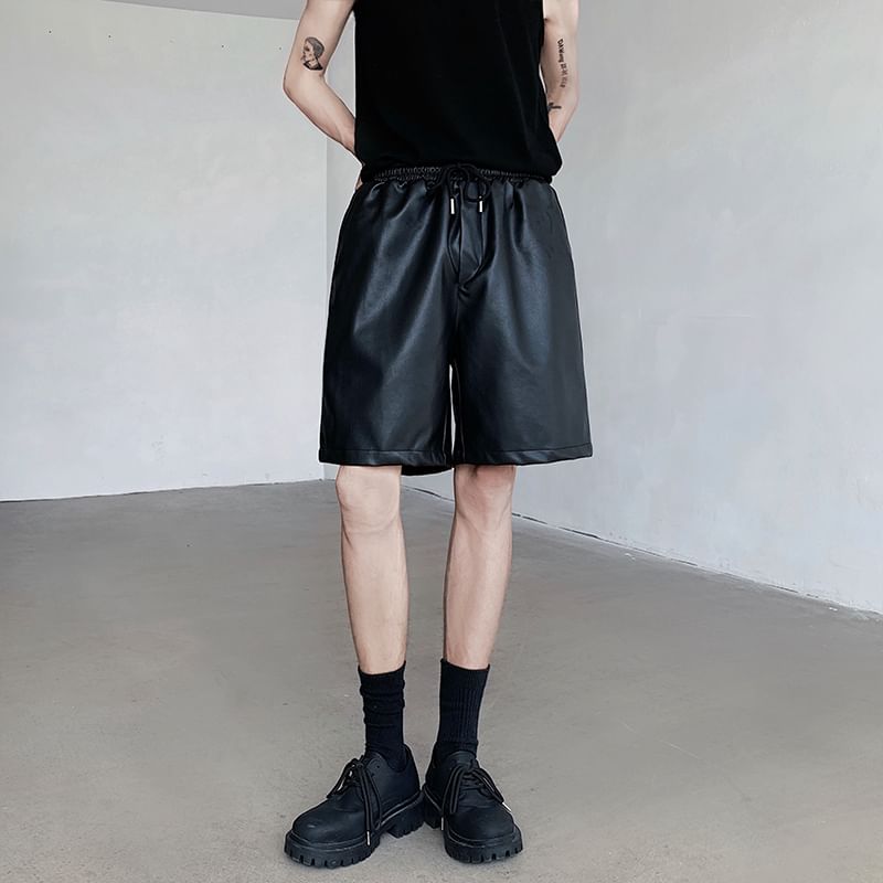 VEAZ - Bermudashorts van imitatieleer met trekkoord in de taille