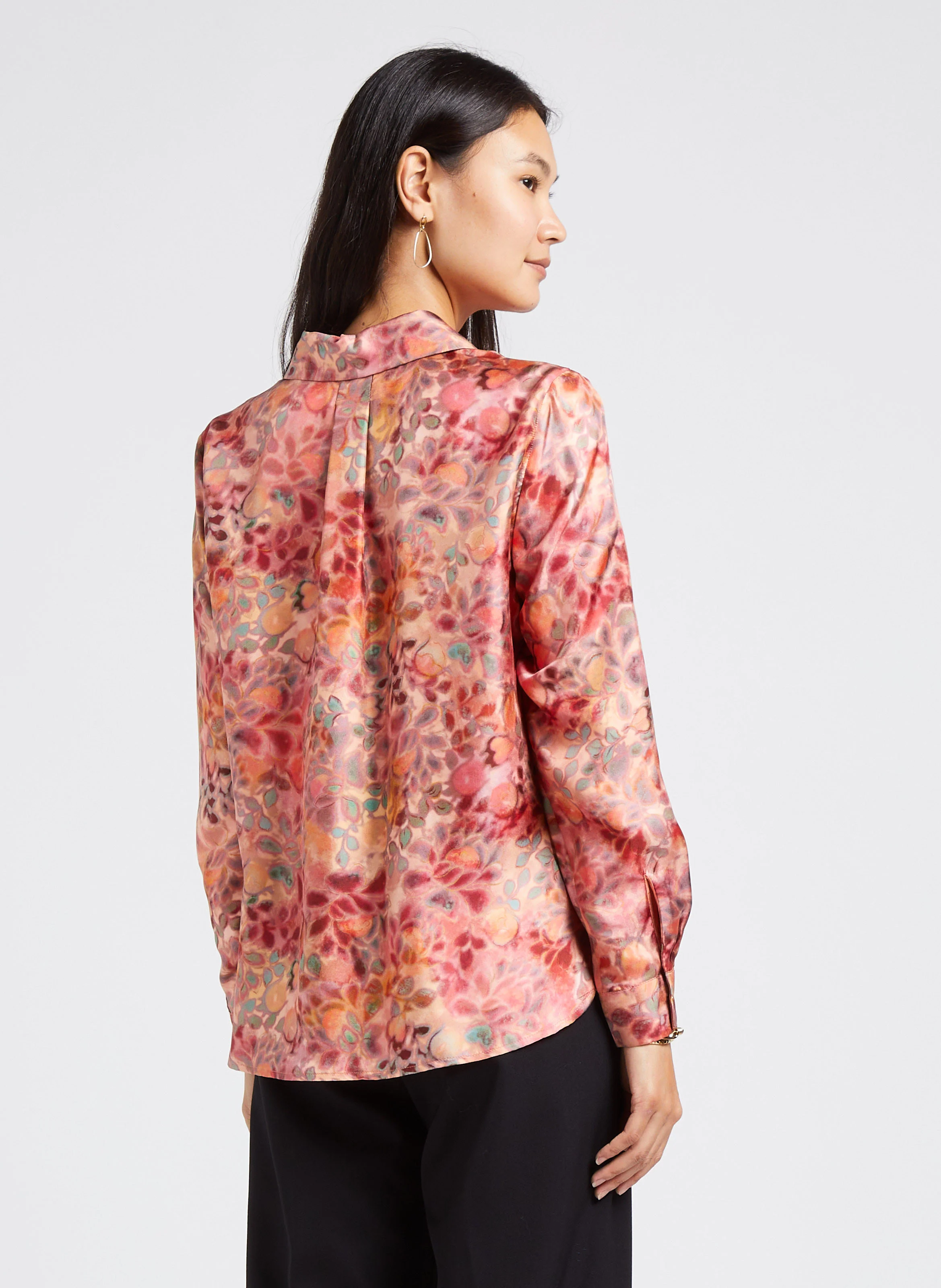 ARLES - Chemise col classique imprimée en soie | Multicolore
